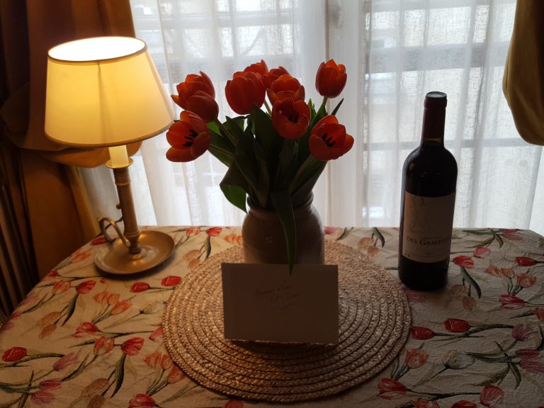 Your Little home, Lamp and flowers